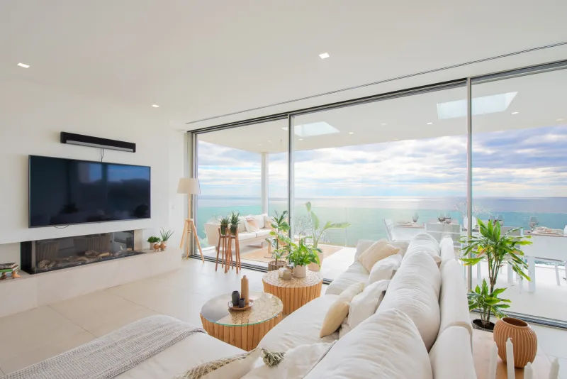 Modern villa for sale on the frontline in Porto Cristo, photo 37