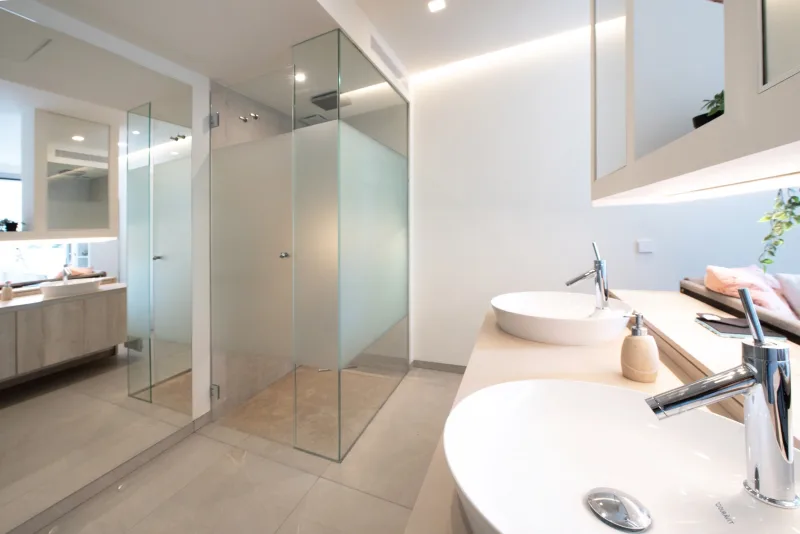 Modern villa for sale on the frontline in Porto Cristo, photo 16