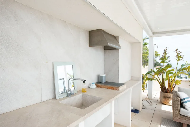 Modern villa for sale on the frontline in Porto Cristo, photo 11