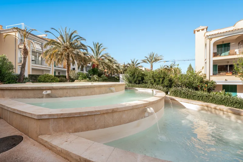 Se vende planta baja en Portocolom