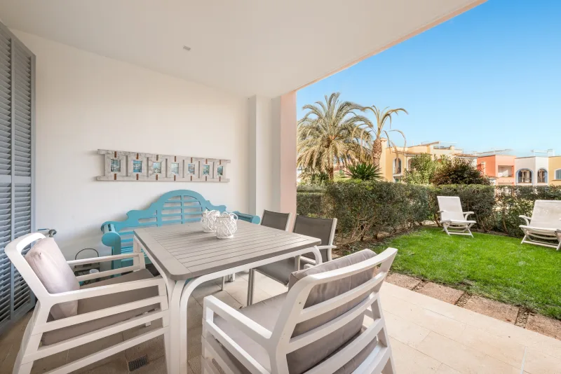 Se vende planta baja en Portocolom