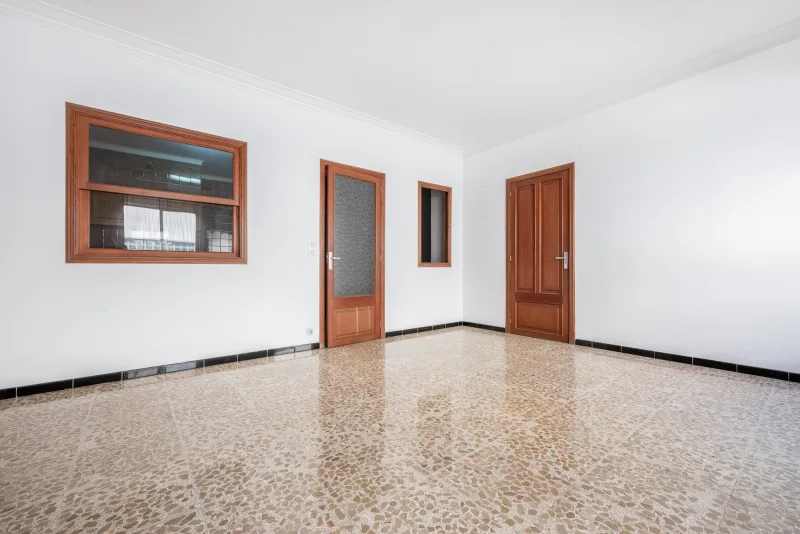 Amplio piso cochera independiente en Manacor a la venta!