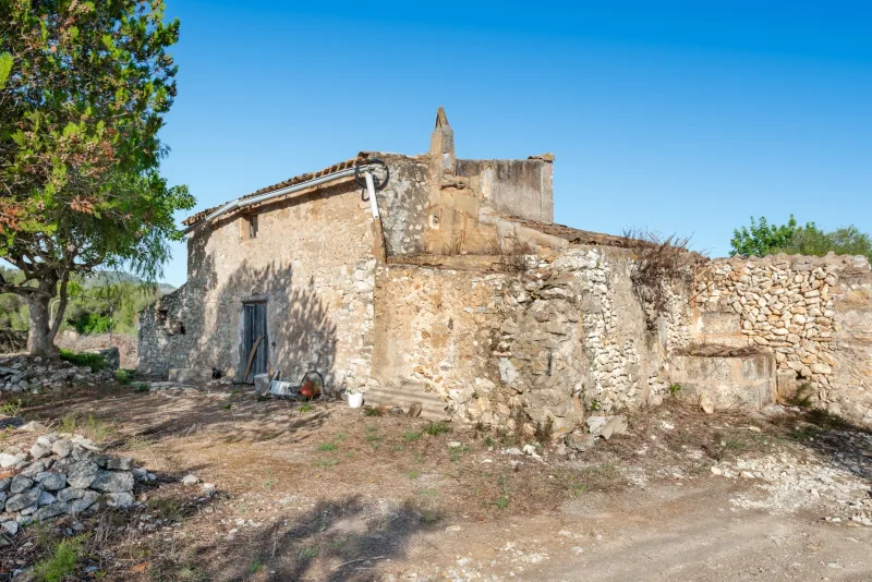 Finca con casa para reformar en Manacor