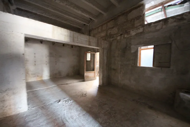 Local de 80 m2 Aprox. muy bien ubicado en calle ancha de Manacor