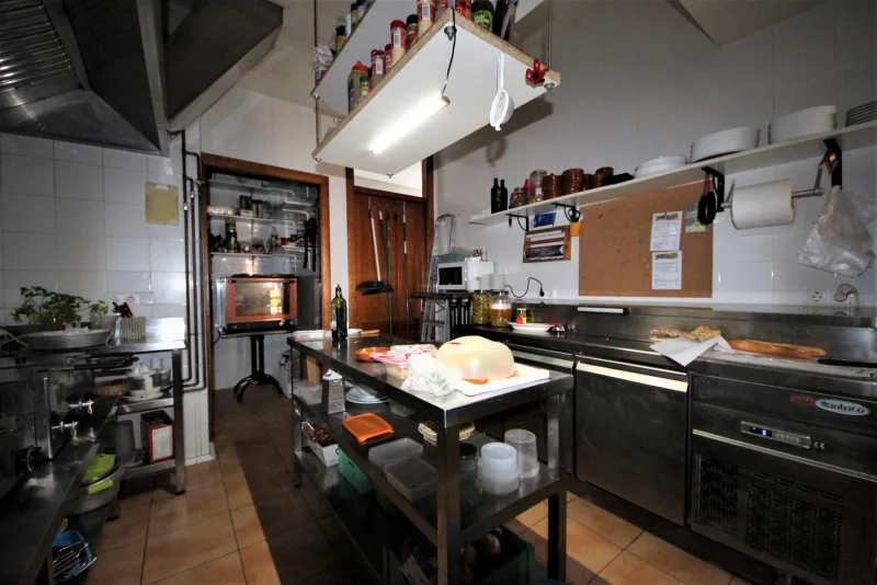 Se vende local en Vilafranca 