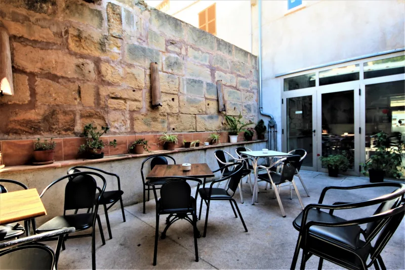 Se vende local en Vilafranca 